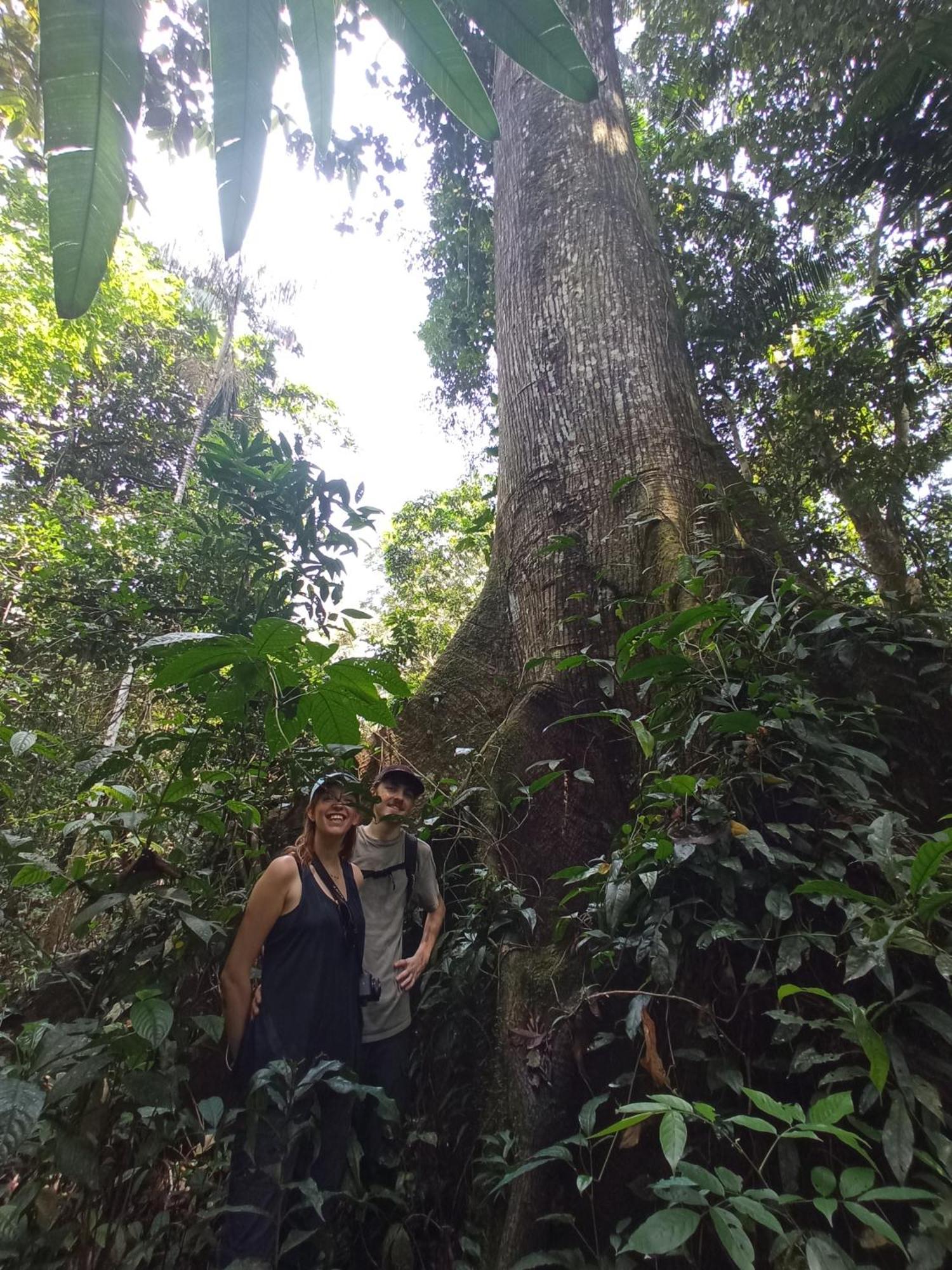 Hostal Buho Amazonas Tours เลติเซีย ภายนอก รูปภาพ