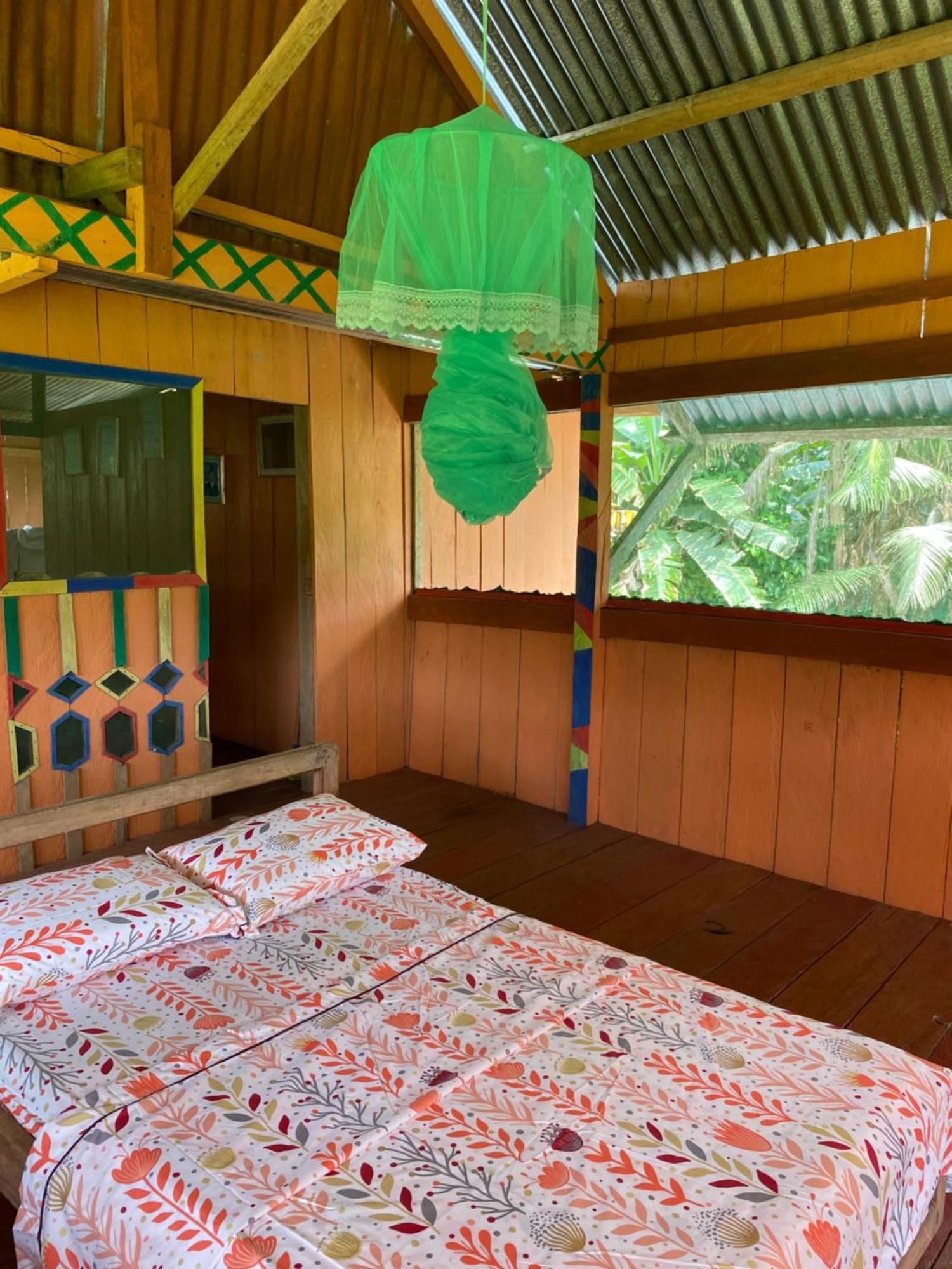 Hostal Buho Amazonas Tours เลติเซีย ภายนอก รูปภาพ